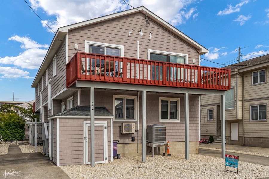 224 82nd Street, Front Unit, Stone Harbor